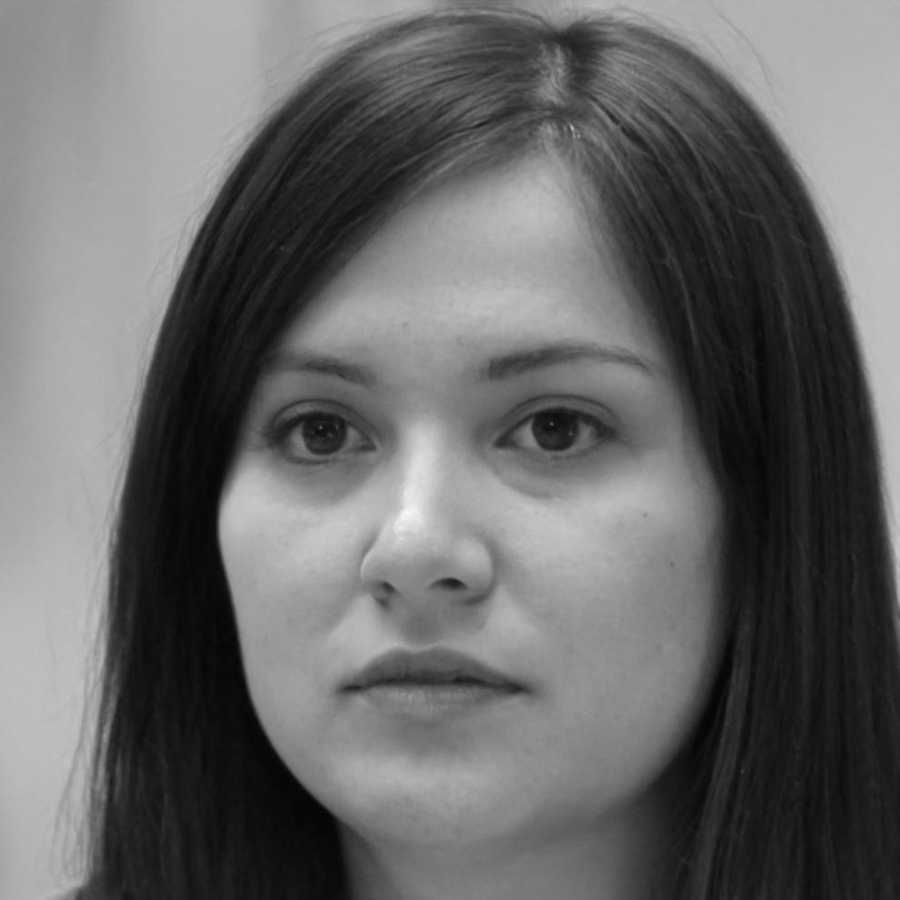 Porträt von Alrun Schneider, Support-Spezialistin